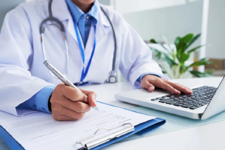 Minimiza las molestias y las colas en Canarias con los reconocimientos médicos del carnet de conducir
