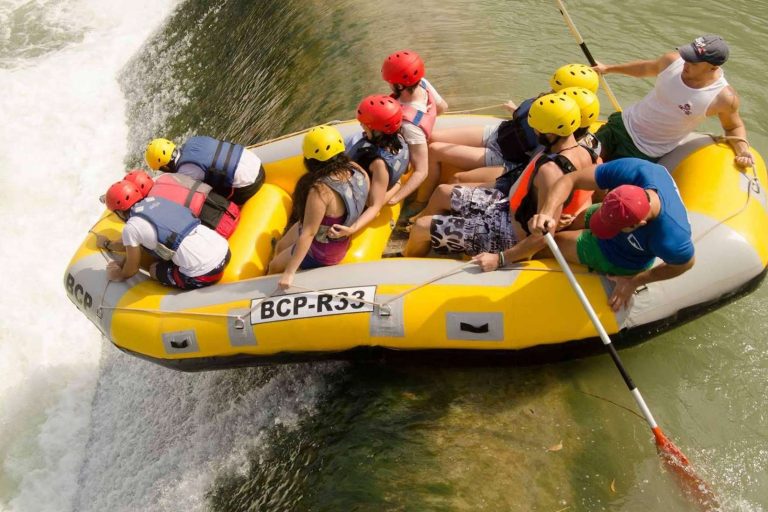 La experiencia del rafting con Descenso del Segura