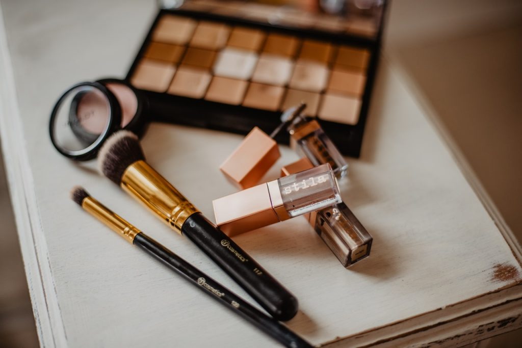 Estos Son Los Riesgos Para La Salud De Usar Maquillaje
