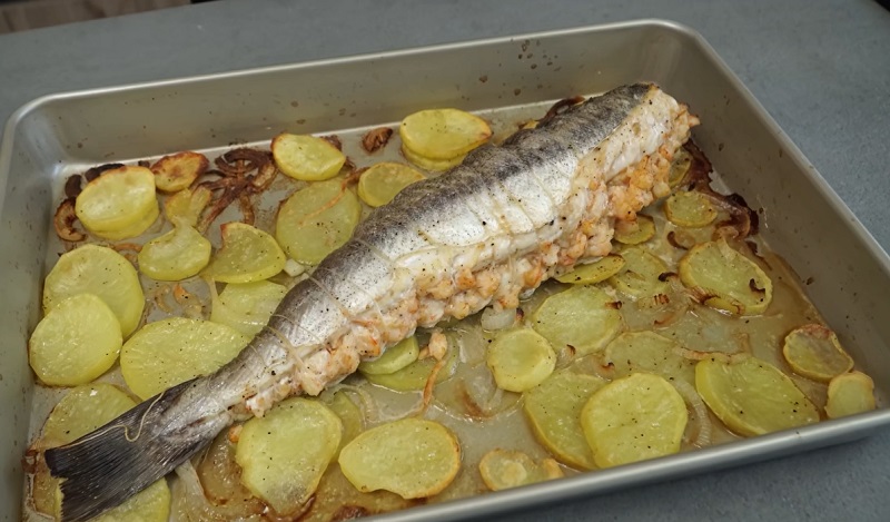 Cómo Hacer Una Merluza Rellena En El Horno De Sobresaliente