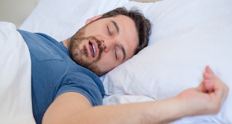 El Motivo Por El Que Te Duele La Cabeza Por Las Mañanas 4 Ronquidos Dolor De Cabeza Mañanas