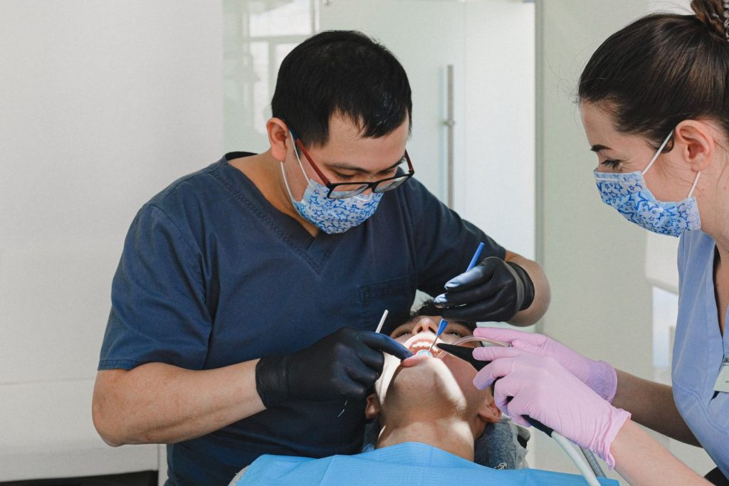 Mejor Que Un Dentista: Así Se Puede Eliminar El Sarro De Los Dientes En Casa