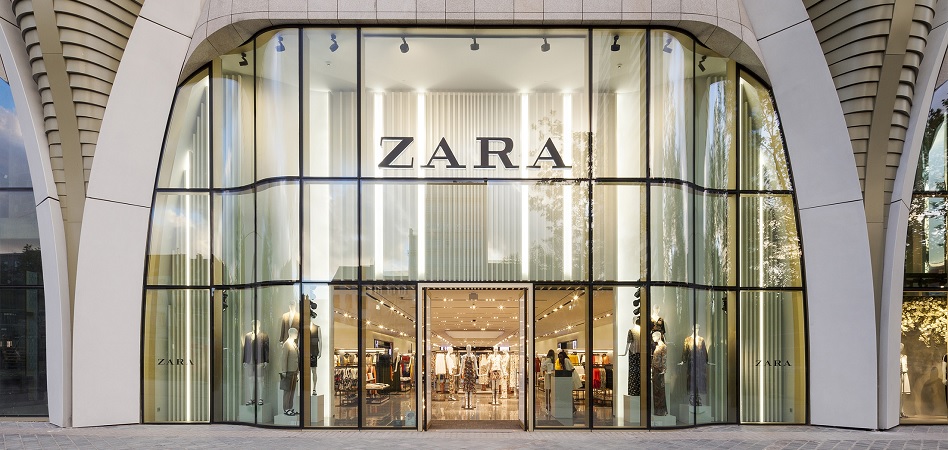 El espectacular vestido de Zara que cuesta menos de 30 euros