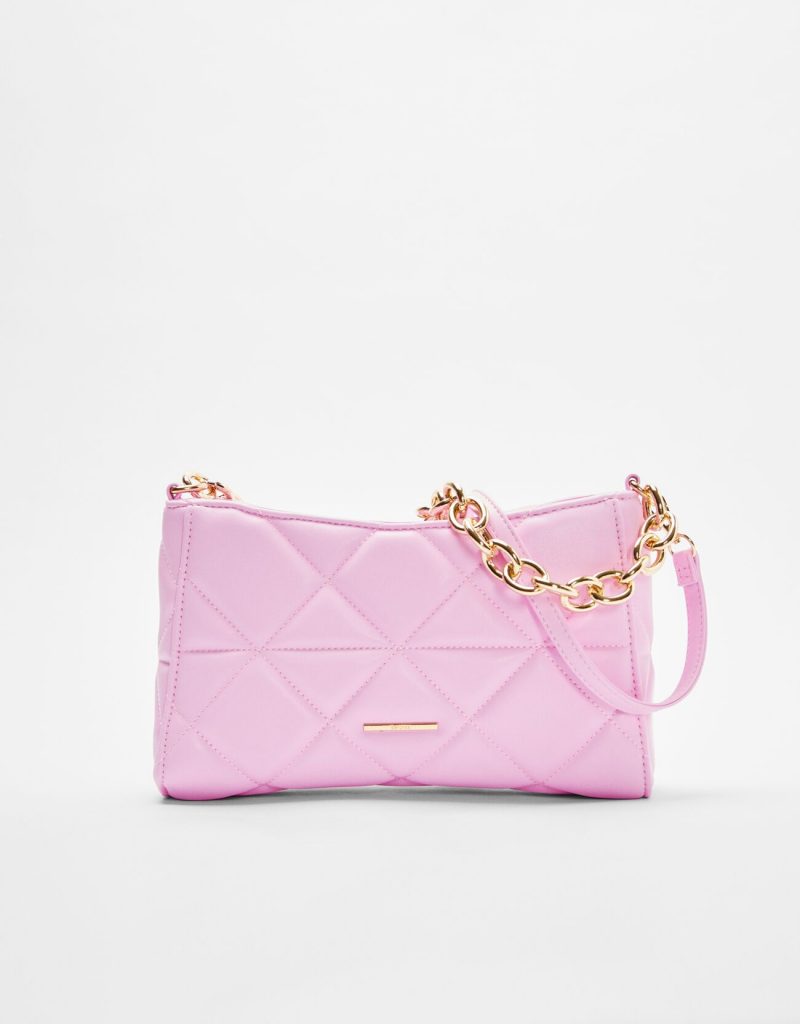 Bershka: 10 básicos llenos de color para esta primavera