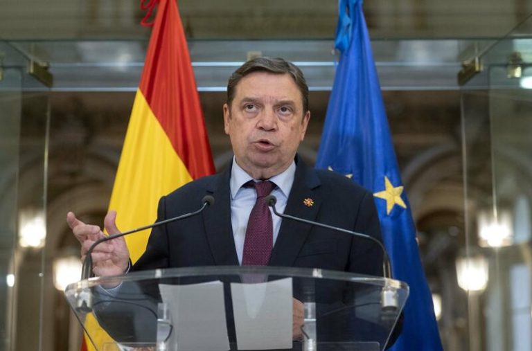 Planas propone cronograma de trabajo para abordar los sectores a los que ayudar