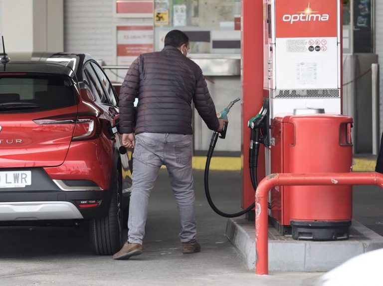Cepsa amplía el descuento hasta 30 céntimos por litro a sus clientes fidelizados