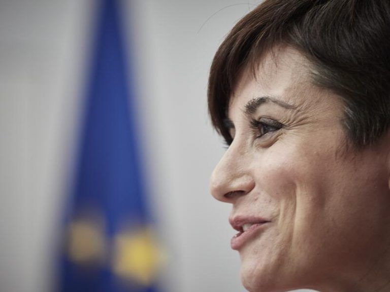 Isabel Rodríguez destaca «la rapidez y el rigor» del Gobierno para aplicar el descuento en los combustibles