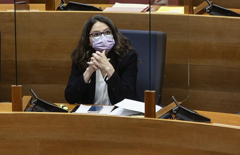 Mónica Oltra descarta dimitir tras pedir un juzgado imputarla porque «no hay delito»