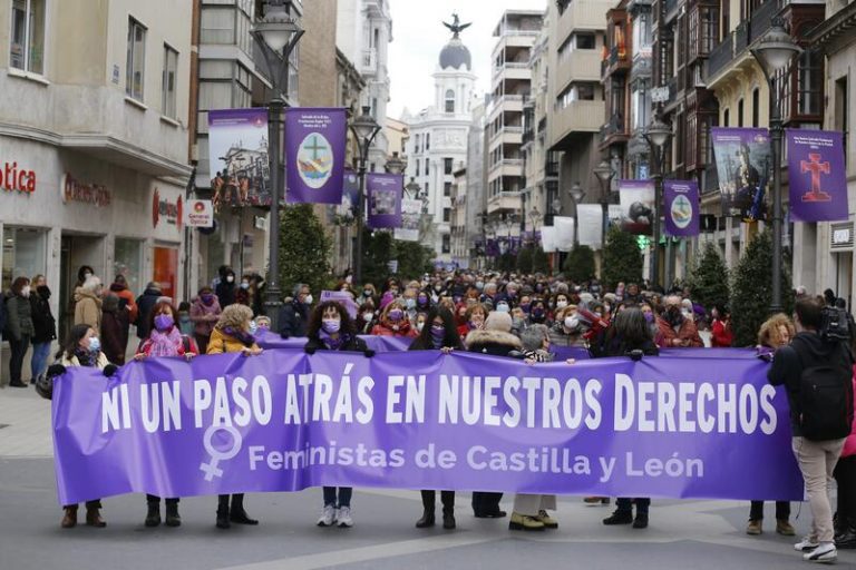 Un millar de personas marcha en Valladolid ante el «temor» del «retroceso» en derechos con un Gobierno PP-Vox