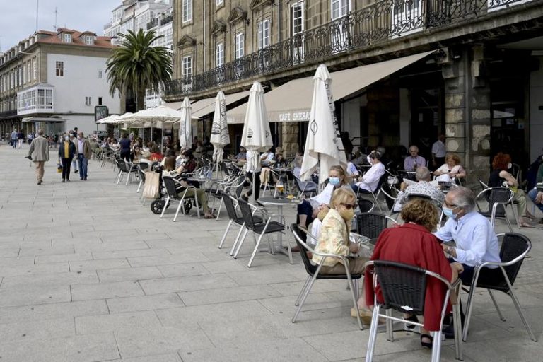 Repuntan los hospitalizados por Covid en Galicia mientras descienden los casos activos