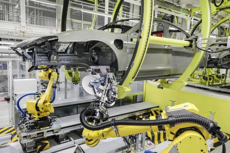 Sernauto califica de «buena noticia» el nuevo Perte sobre microchips y semiconductores