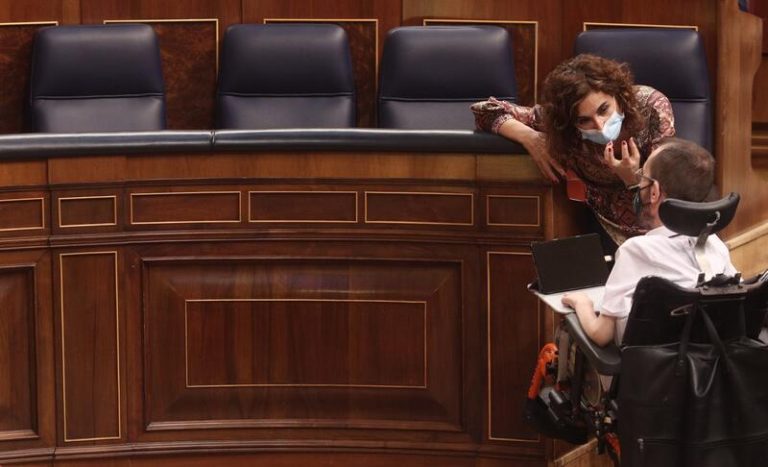 Podemos registra en el Congreso su propia ley para crear un nuevo impuesto sobre fortunas de más 10 millones