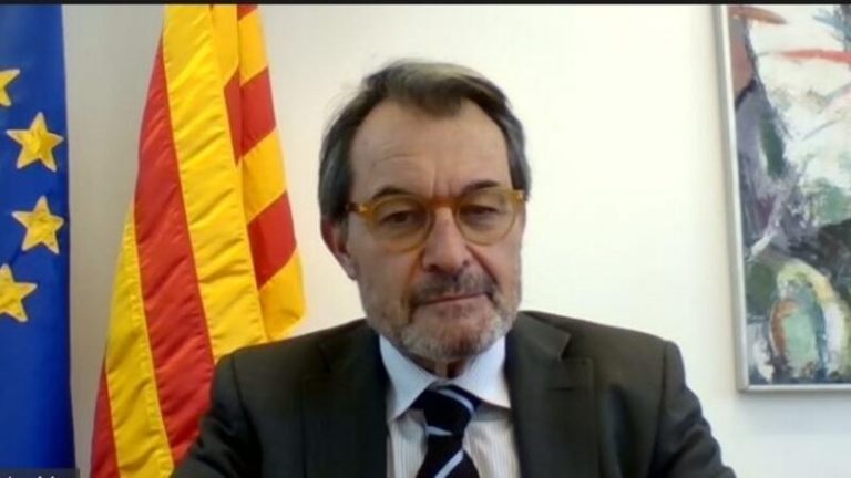 Mas ve «exceso de personalismo y falta de objetivación» dentro del espacio soberanista