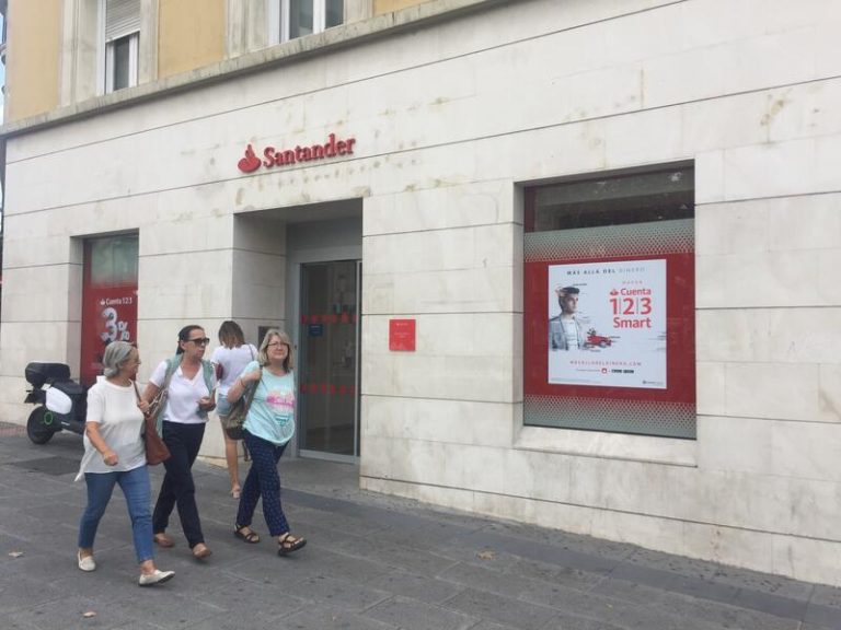 La banca española cerró una de cada cinco oficinas con la pandemia