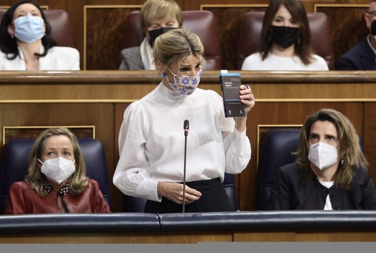 Yolanda Díaz espera un «cambio real» en el PP y reta a Feijóo a demostrarlo hoy