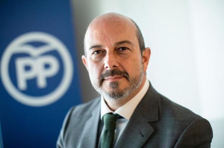 Rollán defiende que el nuevo PP aspira a 10 millones de votos