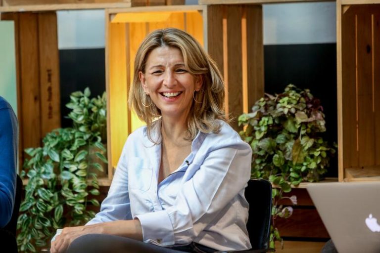 Díaz acusa a Feijóo de «escapista» por ausentarse de la toma de posesión de Mañueco