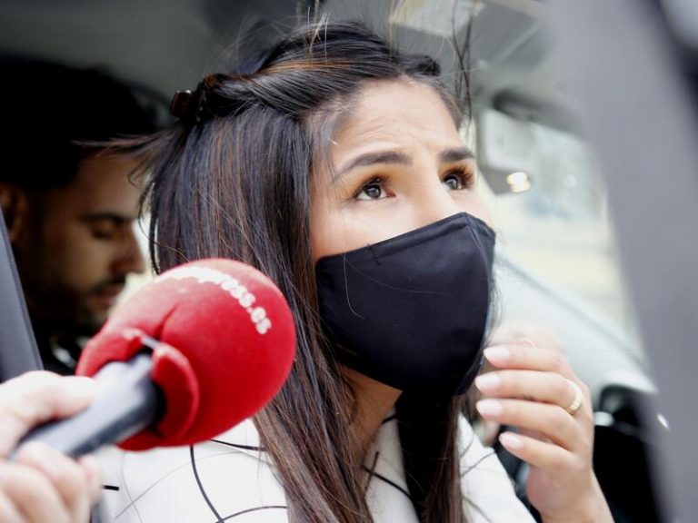 Isa Pantoja explica los motivos de su visita a Loli ‘la kiosquera’