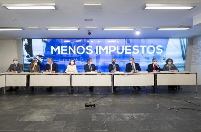 Feijóo abre la puerta del PP a los que no están «contentos» con el Gobierno
