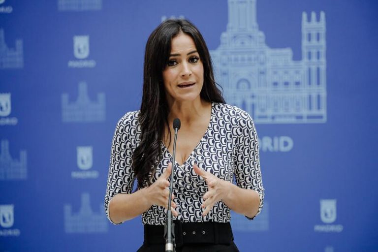 Villacís no pone «la mano en el fuego» por Almeida