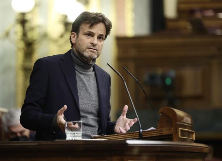 Asens dice que Robles se contradice y no puede parapetarse en la ley de Secretos Oficiales