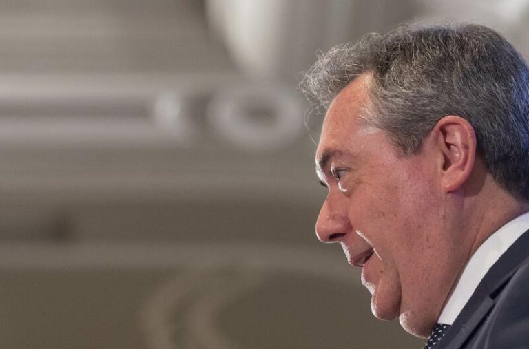 Espadas sugiere que Olona podría «impulsar el voto de izquierda»