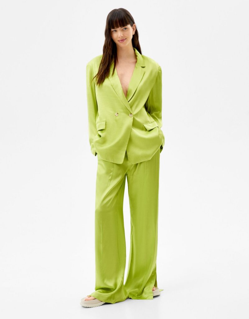 Bershka: 10 básicos llenos de color para esta primavera