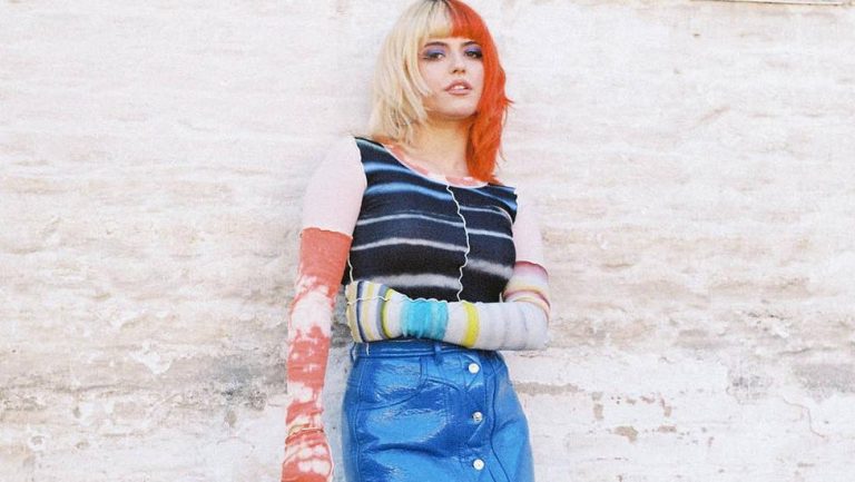 Alba Reche regresa con ‘No cambies tu andar’