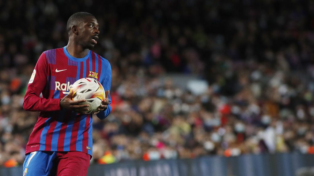 Amarrar Al Futbolista Y Darle Más Protagonismo Barcelona 