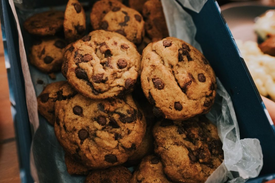 Cómo hacer unas galletas con pepitas de chocolate más ricas que las de marca