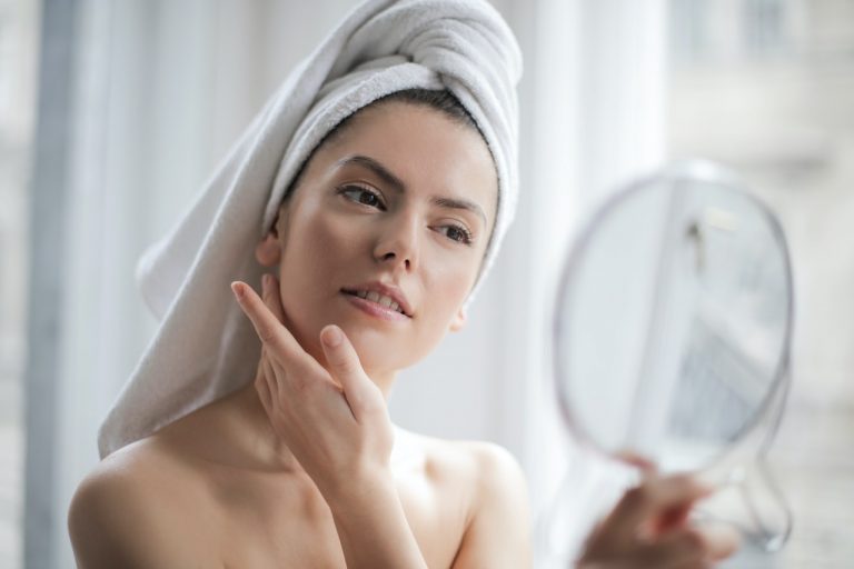 Cremas y maquillaje que no debes usar cuando hace calor