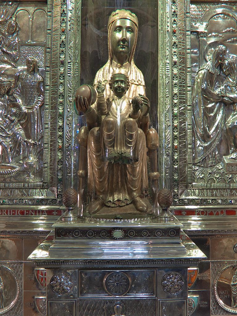 La Virgen De Montserrat