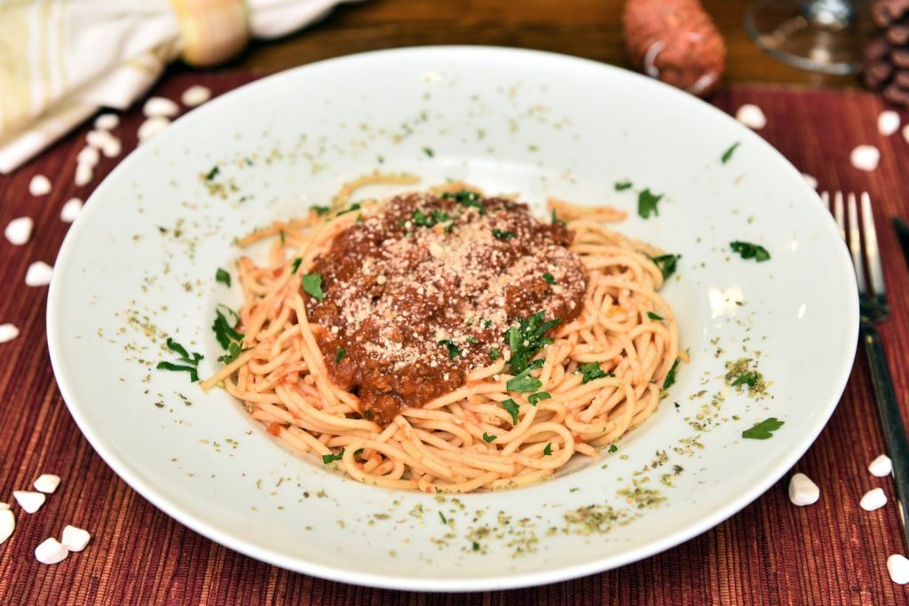 Espaguetis A La Boloñesa: La Auténtica Receta Italiana Que No Se Parece A La Nuestra