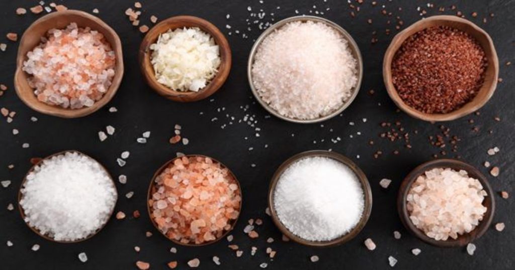 ¿Cómo reducir las cantidades de sal en las preparaciones alimentarias?