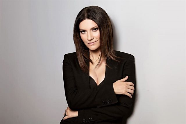 Laura Pausini Un Placer Conocerte