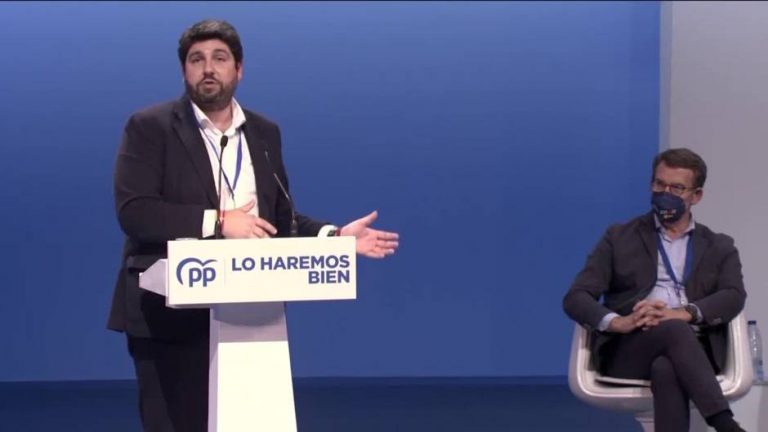 López Miras ve al PP «preparado» para derrotar a la política «inmadura»