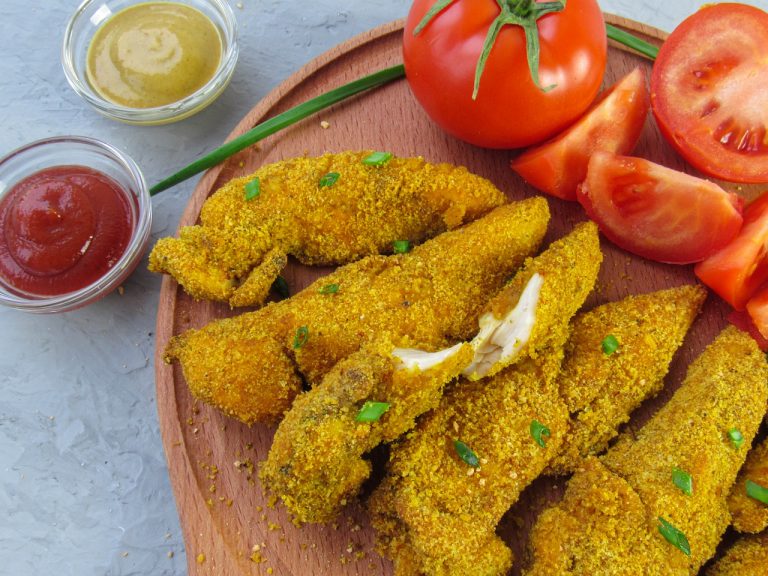 Pechuga empanada: el truco para que el empanado no se suelte al freír
