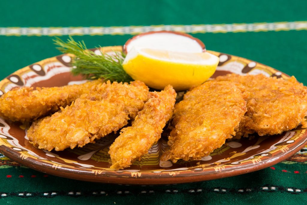 Pechuga Empanada: El Truco Para Que El Empanado No Se Suelte Al Freír