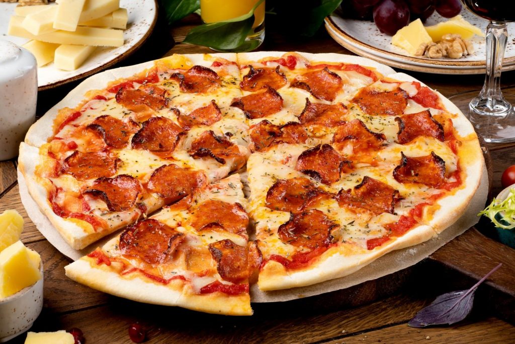 Pizza Hawaiana: Hazla De Cero En Tu Casa Con Esta Simple Receta