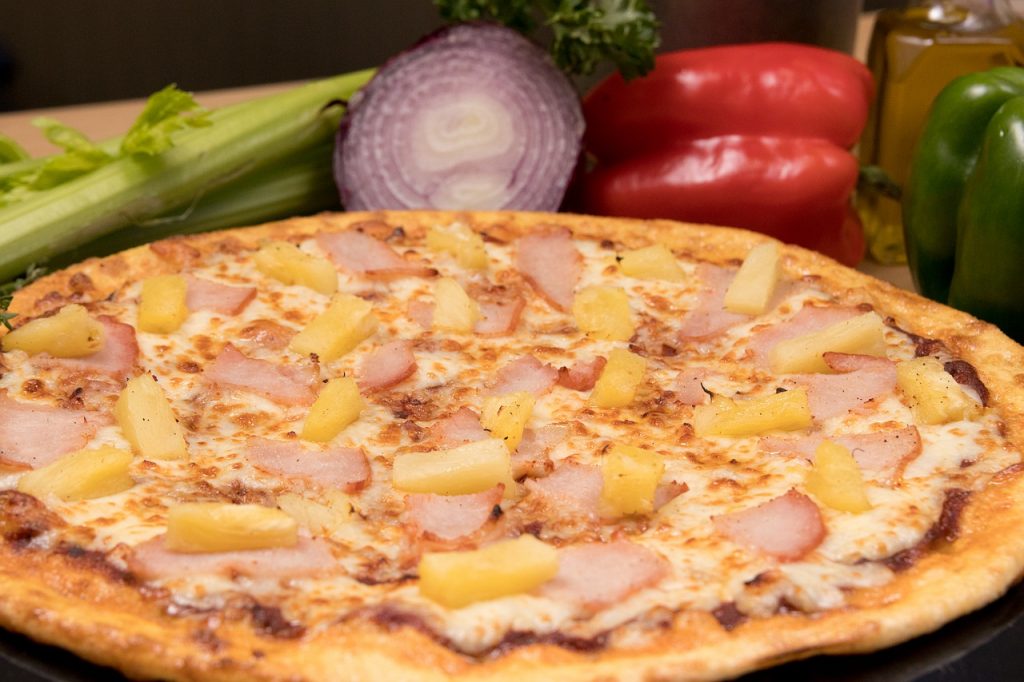 Pizza Hawaiana: Hazla De Cero En Tu Casa Con Esta Simple Receta