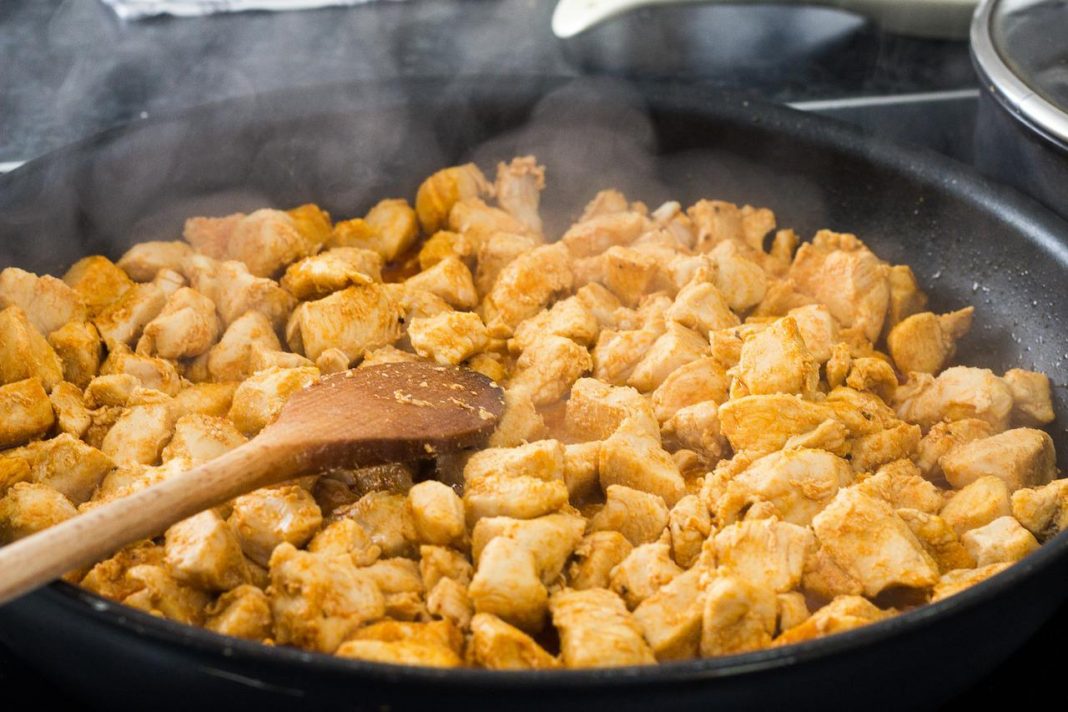 Pollo con almendras, el sabor único que tendrás que repetir