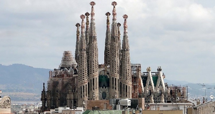 Los Monumentos Más Relevantes De España