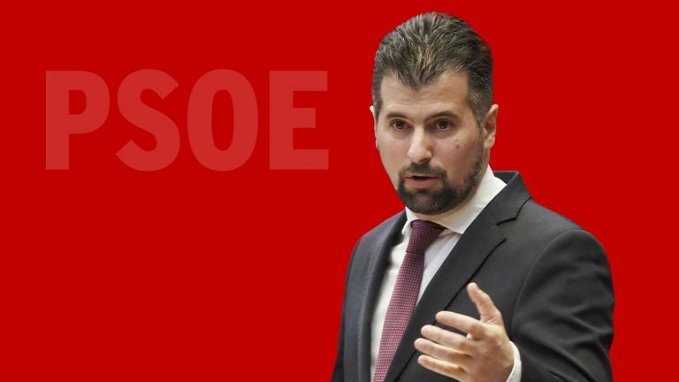 Tudanca advierte de que como el PP «siga renovando tanto, el domingo va a ser Alianza Popular»