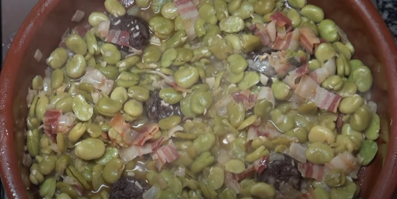 Habas a la catalana: el plato de primavera que no sabías que estaba tan rico