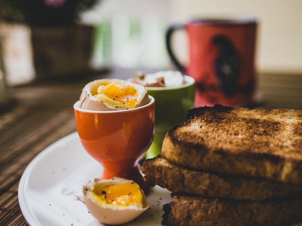 Huevos Rellenos De Atún En 25 Minutos: La Receta Infalible