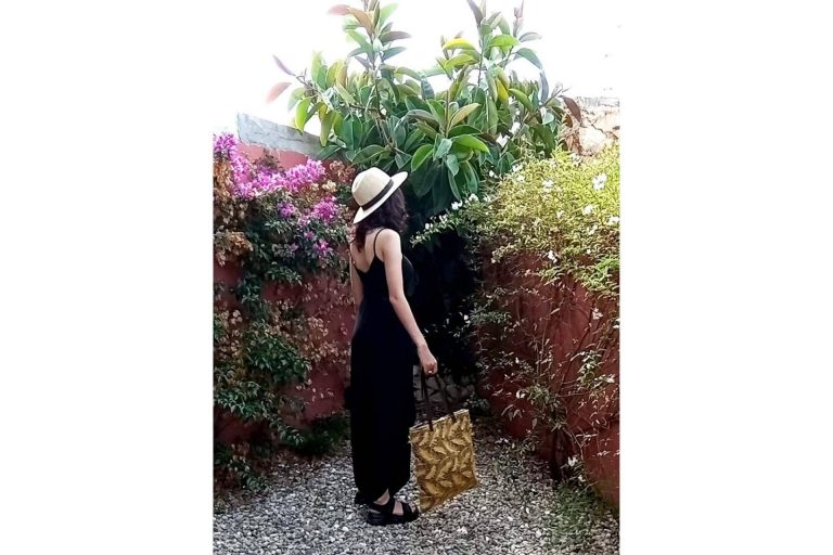 Encontrar un bolso tote bag único y confeccionado a mano es posible en Inirt Atelier