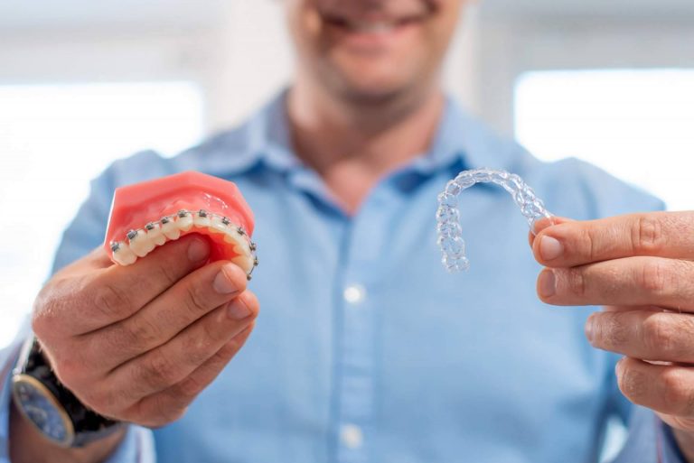 Bajo la dirección de la doctora María Rodríguez Rubio, Doctores Dental ofrece una amplia variedad de tratamientos dentales en Madrid