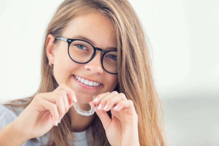 DeltaDent, clínica dental de Madrid para conseguir una sonrisa alineada y estética