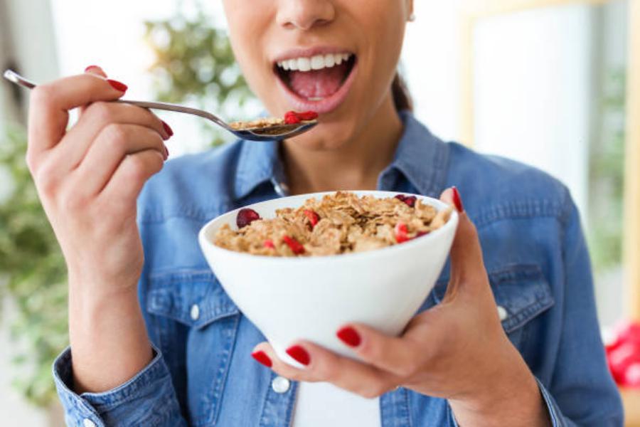 ¿Es saludable comerlos en el desayuno?