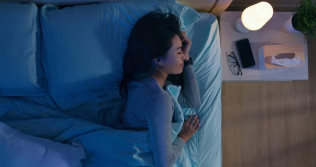Por Esto No Deberías Revisar Tu Móvil Antes De Dormir